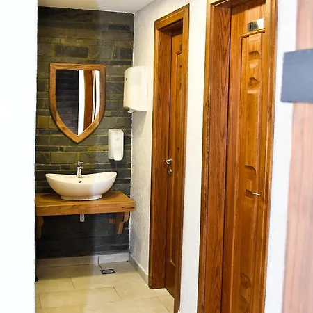 Hotel Restaurant Emblema 3*