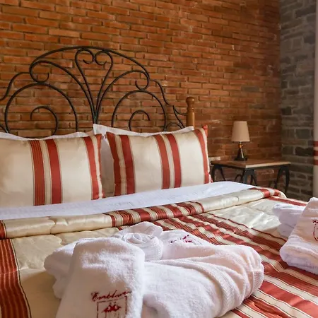 Restaurant Emblema Petrelë