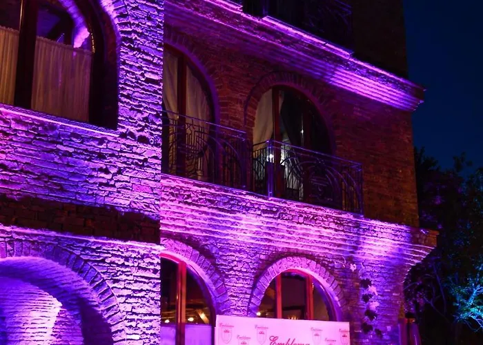 Restaurant Emblema 3* Petrele