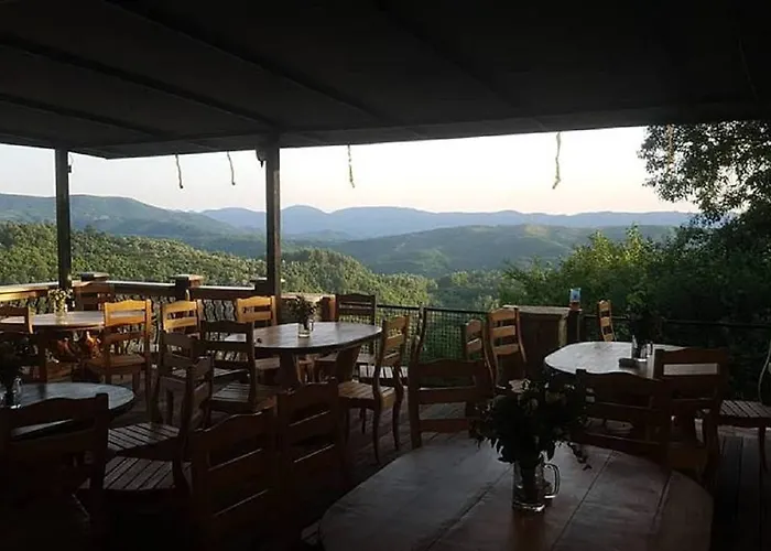 Restaurant Emblema Hotel Petrele