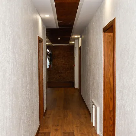 Restaurant Emblema Petrelë